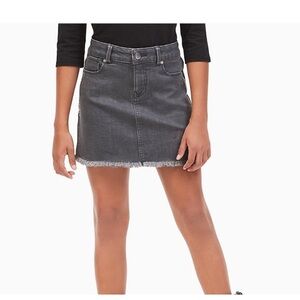 CALVIN KLEIN girls boyfriend fit stretch denim 5pocket frayed raw hem jean skirt